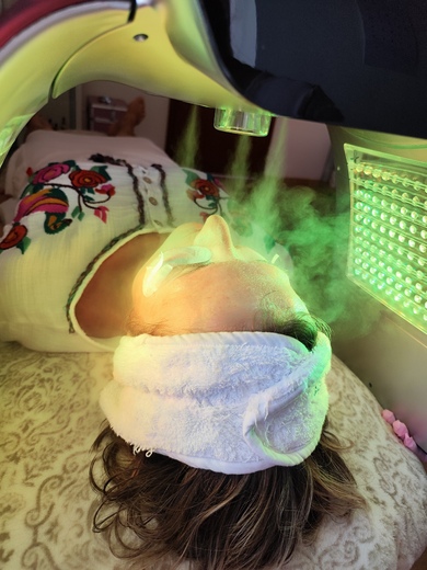 fotonová terapie s nanomlhou.jpg